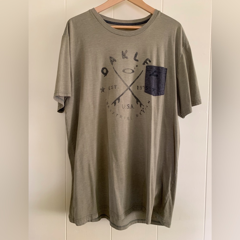 Oakley shirt